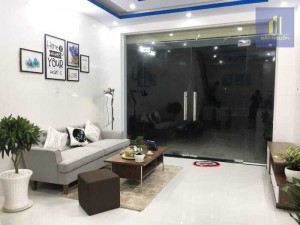 Bán 2 dãy nhà 1 lầu 1 trệt và 4 phòng trọ ngay sát Quốc Lộ 13 giá rẻ đầu tư