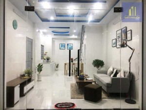 Bán 2 dãy nhà 1 lầu 1 trệt và 4 phòng trọ ngay sát Quốc Lộ 13 giá rẻ đầu tư