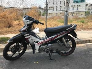 Xe Sirius RC bánh mân thắng đĩa. trắng đen