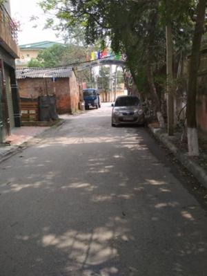 Bán nhà khu Z133 tổ 17 Thượng Thanh Long Biên ô tô đỗ cửa.