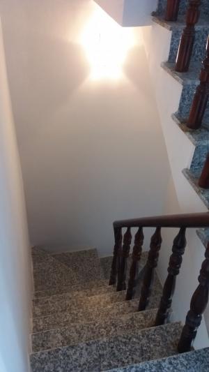 Nhà chờ sổ 1 trệt 2 lầu 2 phòng ngủ 3wc sân thượng phòng thờ.