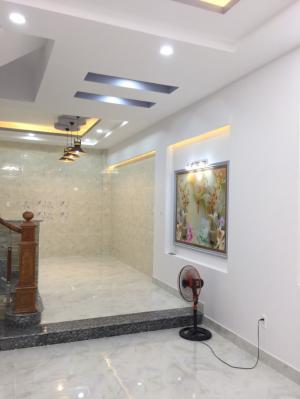 Bán nhà đường số 6 ,p.Bình Trưng Đông, quận 2