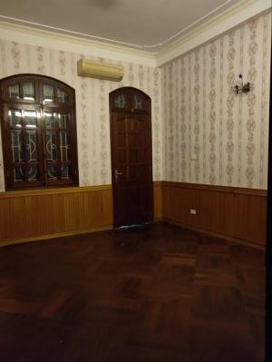 Bán nhà mặt ngõ 71 nguyễn thị định,diện tích 79m x 4 tầng,kinh doanh tốt