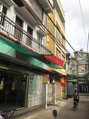 Bán đất ngõ 150 giáp nhị,diện tích 100m,mặt tiền 4.56m,ô tô vào nhà