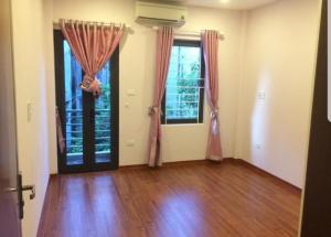 Bán nhà MỚI ĐÉT ở Ngọc Thụy, ngõ to đùng, 2 thoáng, 59m2