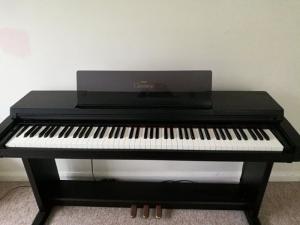 Đàn Piano Điện Yamaha Clp-560 Chính Hãng