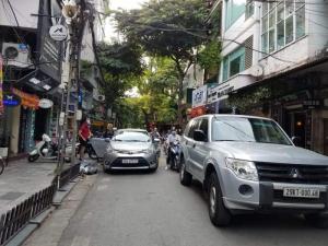 Nhà mặt phố Hàng Vải, kinh doanh 28m2, 5 tầng