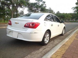Cần bán gấp Chevrolet Cruze LT 2016 Trắng cực trẻ trung nha