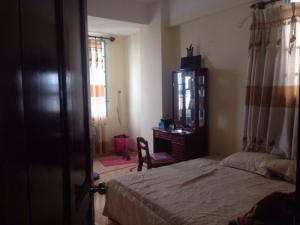 Cần bán gấp căn hộ Bông Sao Q.8, DT 60m2, 2pn, sổ hồng chính chủ.