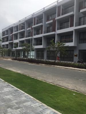 Cần sang lại căn shophouse, vị trí đắc địa, giá tốt nhất thị trường