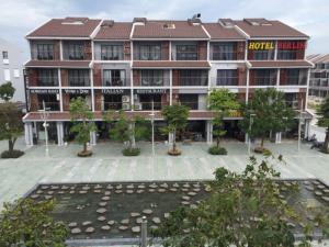 Cần sang lại căn shophouse, vị trí đắc địa, giá tốt nhất thị trường