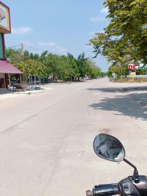 Nhà làm ăn bị lỗ vốn nên bán lại lô đất đường lớn 16m, SHR