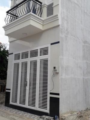 Bán nhà nát-Đất trống DT 4x15, hẻm 6m ngay Mã Lò.
