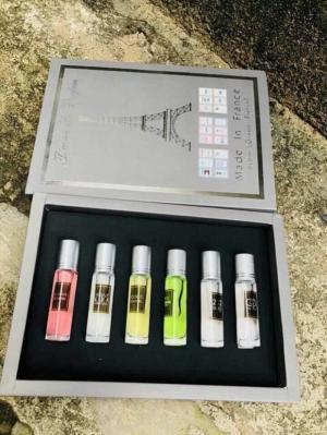 Set Nước Hoa Hình Tháp Dạng Lăn 6 Chai Trong 1 Bộ