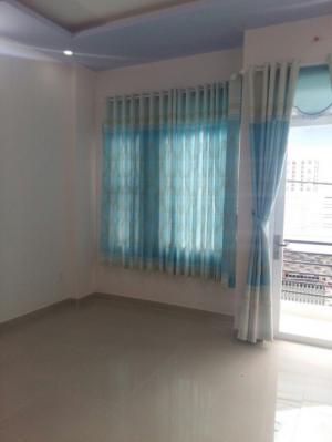 Ngã 4 giếng nước 44m2 1 Lầu, 2 phòng ngủ sát chợ Đầu Mối