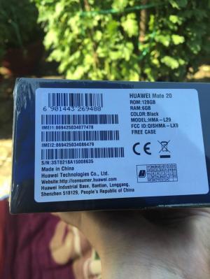 Đt Huawei mate20 còn nguyên hộp, bảo hành 12t!