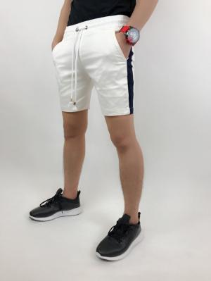 Quần short nam màu trắng