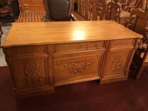 Bàn làm việc kiểu mới tại Tiền Giang