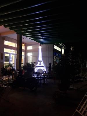 Thi công lắp đặt mô hình 3d trang trí cho quán và shop