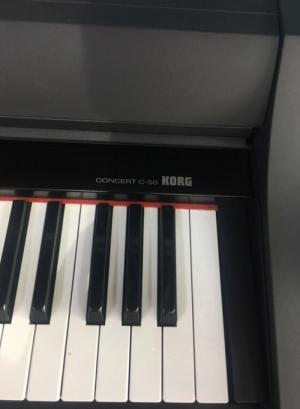 Piano Korg C-50