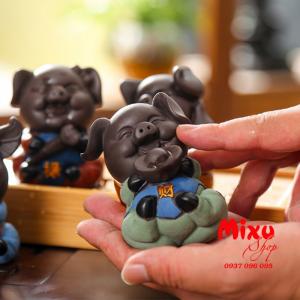 Tượng Chibi Chú Heo May Mắn Gốm Tử Sa Cao Cấp