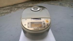 Nồi cơm điện cao tần IH nội địa Panasonic 1lit SR-HG102