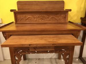 Bàn thờ nhị cấp tạo không gian rộng rãi