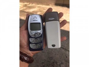Điện thoại Nokia 2300