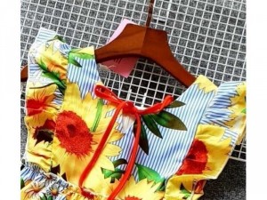 Váy sọc xanh hoa hướng dương