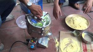 Máy xay bột ớt