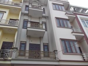 Đang cần bán gấp nhà ngay cafe Cát Ttường