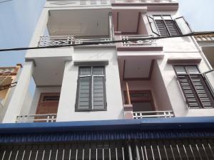 Đang cần bán gấp nhà ngay ngã tư song hào văn cao