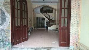 Đang cần bán gấp nhà mặt đường phù nghĩa
