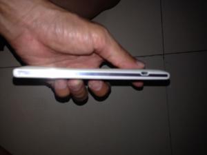 Bán Sony C2305, đang chạy tốt, 800 nghìn