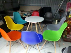 Ghế cafe nhựa chân gỗ giá rẻ nhất