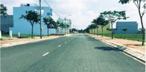 Bán nhanh 1 số lô đất đối diện KCN Cầu Tràm, 100m2, có sổ hồng