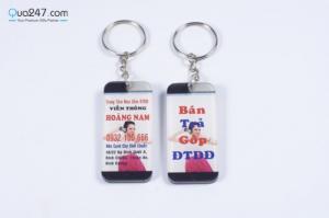 Móc khóa đổ keo, mica, cao su in logo công ty tặng khách hàng