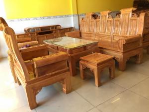 Bộ Bàn Ghế Gỗ Tự Nhiên Đẹp Giá Rẻ
