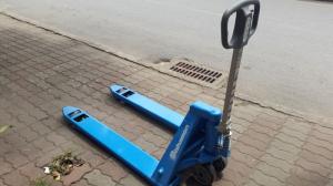 Pallet nhựa KT : 1000*600*100 giá rẻ