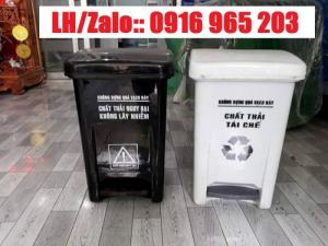 thùng rác y tế 25 lít màu trắng