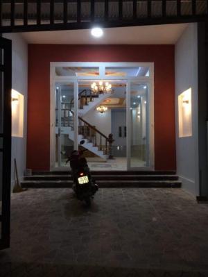 Gia đình đinh cư nước ngoài, cần bán nhà Hóa An 120m2, 2PN