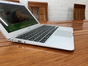 Macbook Air 11 inch 2015 Core i5 Ram 4Gb SSD 128GB