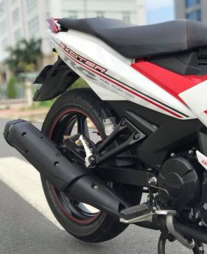 Bán xe Yamaha Exciter 150 màu trắng đỏ tuyệt đẹp. Xe mới