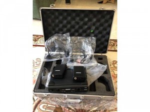Micro không dây cài đầu shure