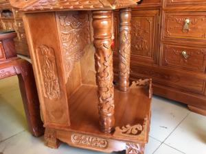Bàn thờ ông địa căm xe mái ngói 50
