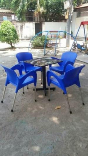 Bàn ghế nhựa cafe nữ hoàng giá rẻ