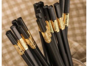 Combo 10 Đôi Đũa Sừng Khảm Vàng Hàn Quốc