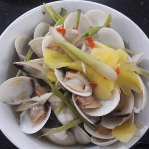 Ốc móng tay xào me - món ăn ngon, bổ dưỡng ở Định Công, Hoàng Mai, Hà Nội