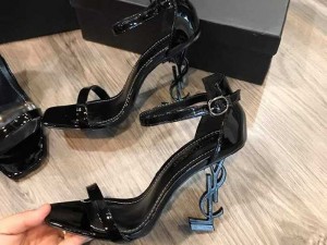 Sandal ysl