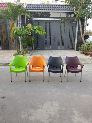 Ghế nhựa chim hoàng cao cấp